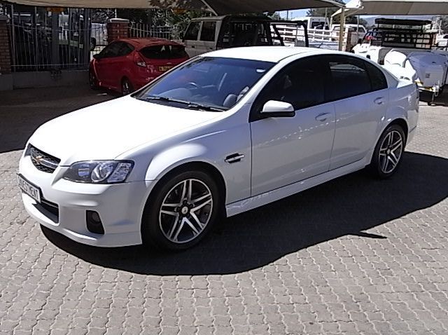 2012 Chevrolet Lumina sedan SSv pictures