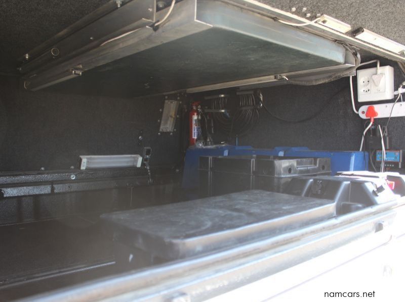 2011 Toyota HILUX 3.0 D4D D/C 4X4 pictures