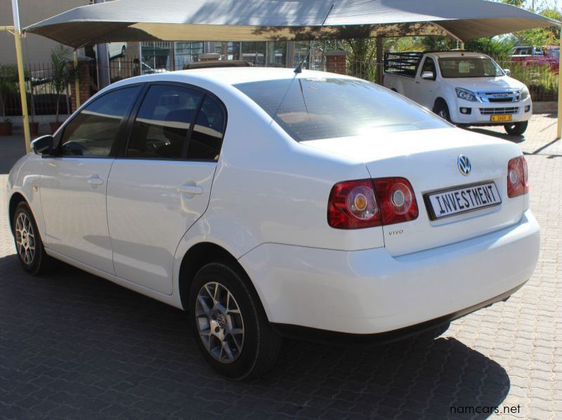 2016 Volkswagen POLO VIVO 1.4 SEDAN TREND pictures