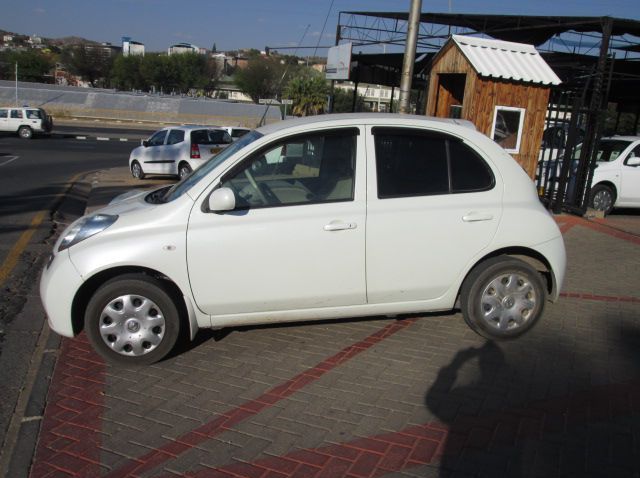 2009 Nissan March pictures