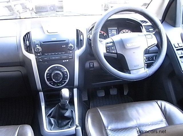 2014 Isuzu ISUZU KB 300 DTEC LX DC M 2X4 pictures
