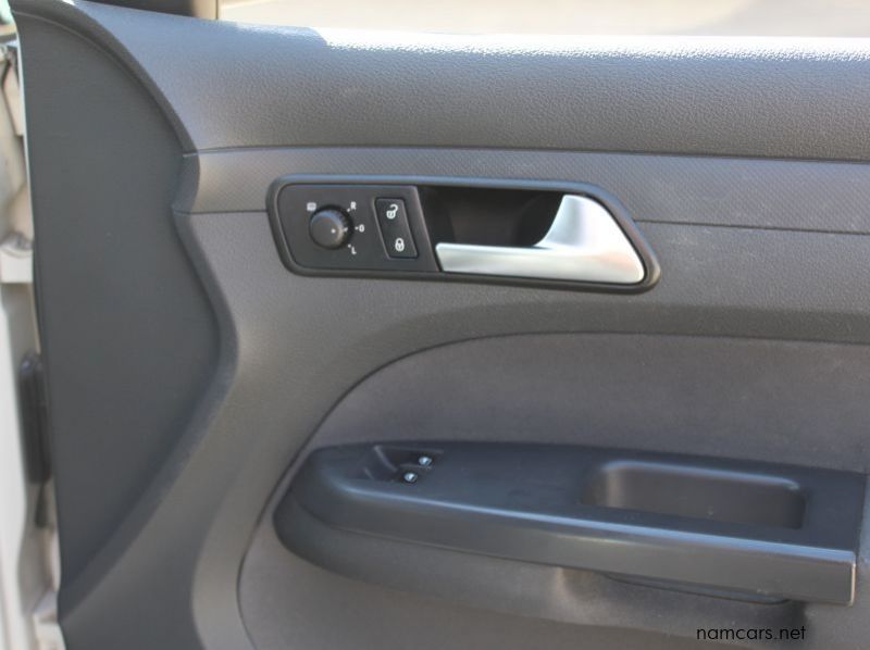 2012 Volkswagen Caddy 2.0 TDI 7 seater pictures