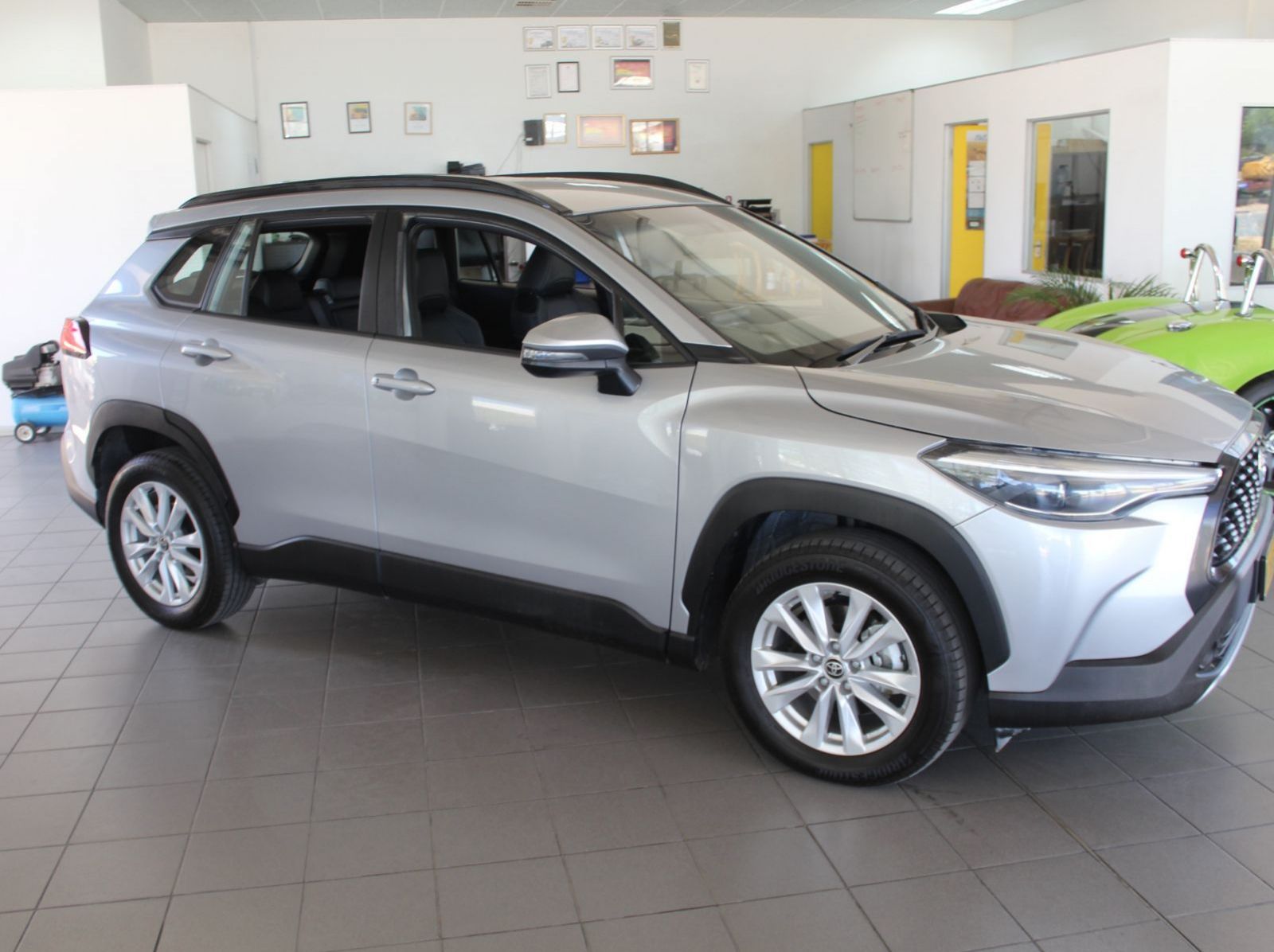 2024 Toyota Corolla Cross 1.8 XS Auto pictures