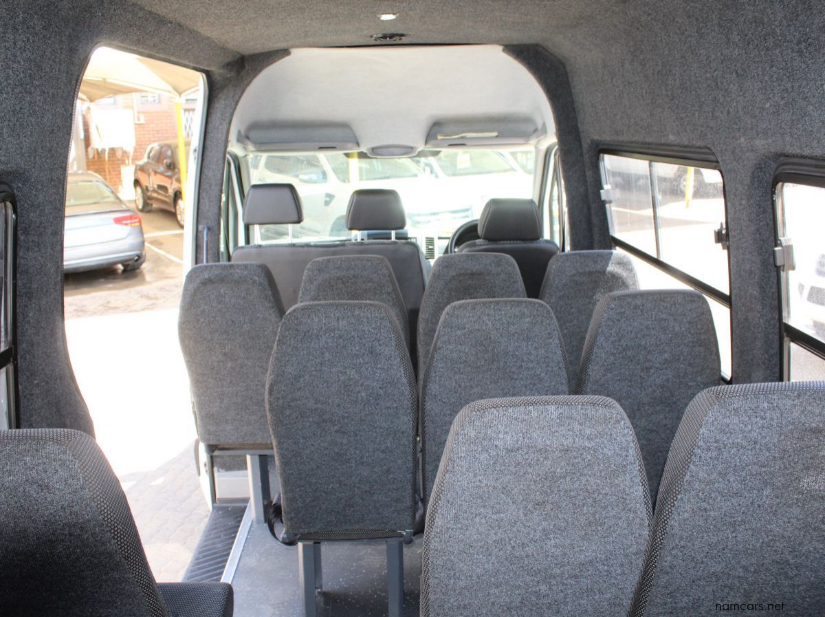 2014 Volkswagen VW CRAFTER 22 SEATER 2.0 TDI 80KW DIESEL pictures