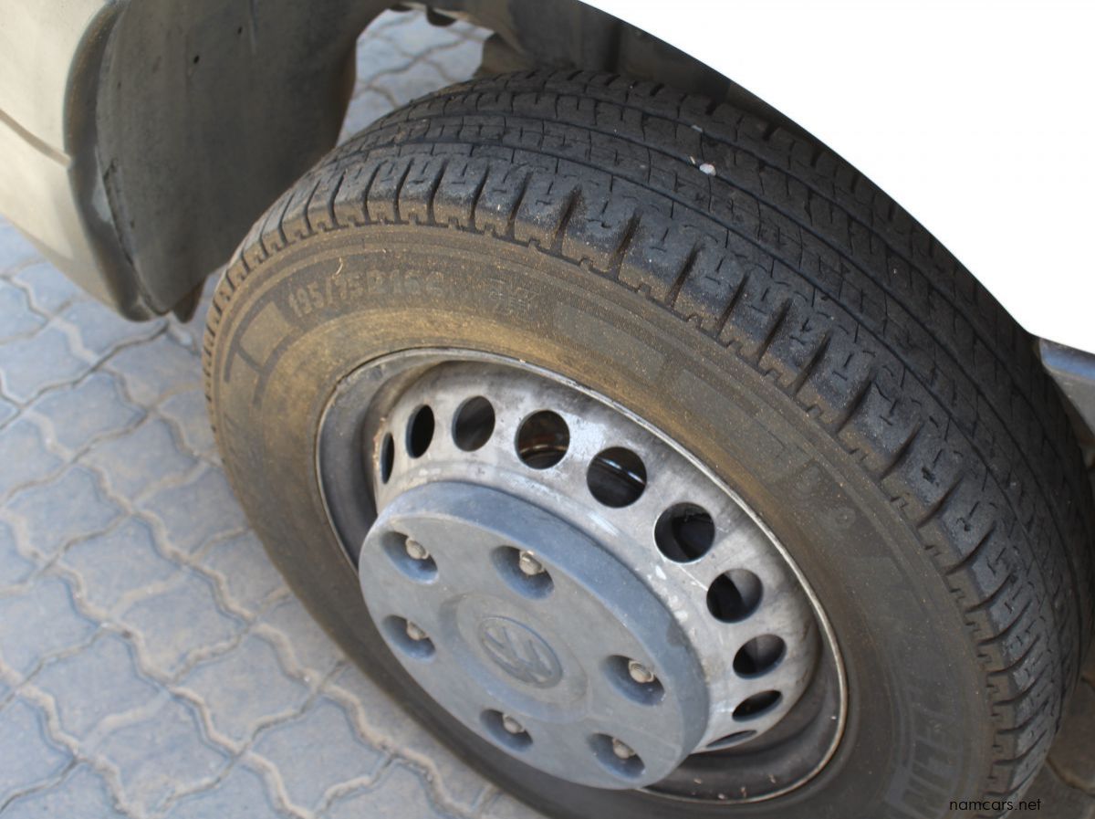 2014 Volkswagen VW CRAFTER 22 SEATER 2.0 TDI 80KW DIESEL pictures