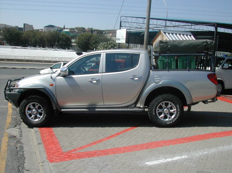 2006 Mitsubishi Triton 3.2 DiD 4x4 pictures