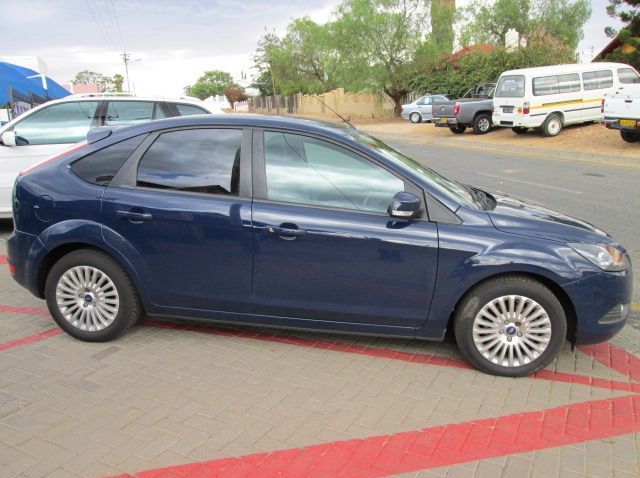 2010 Ford Focus pictures