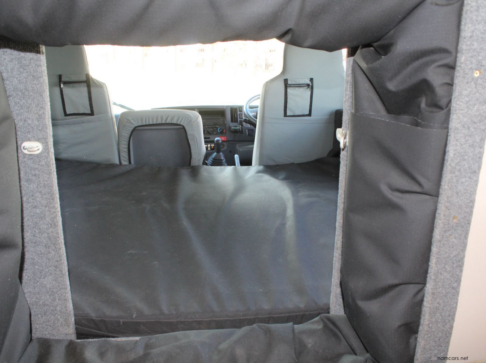 0 Isuzu NPS300 pictures