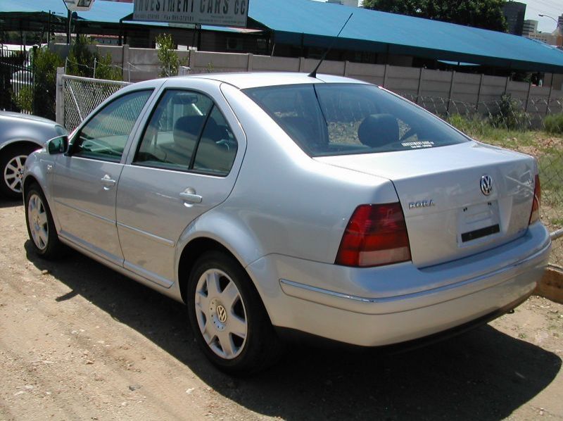2004 Volkswagen Jetta V5  pictures