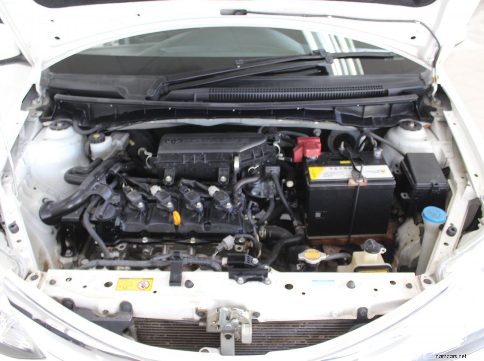 2015 Toyota Etios 1.5 SX sedan 4 door pictures
