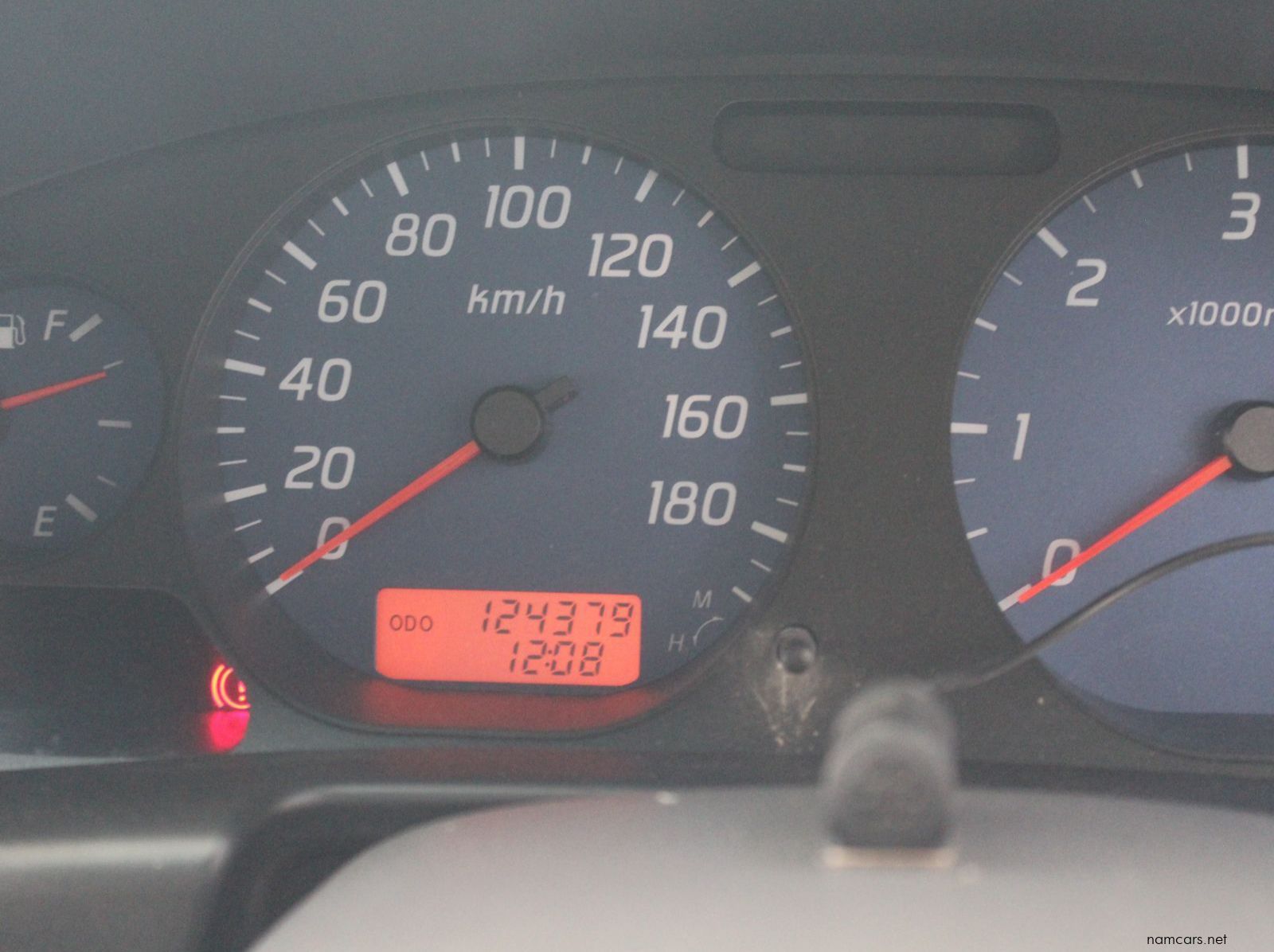 2020 Nissan NP300 2.5 TDI D cab 4x4 pictures