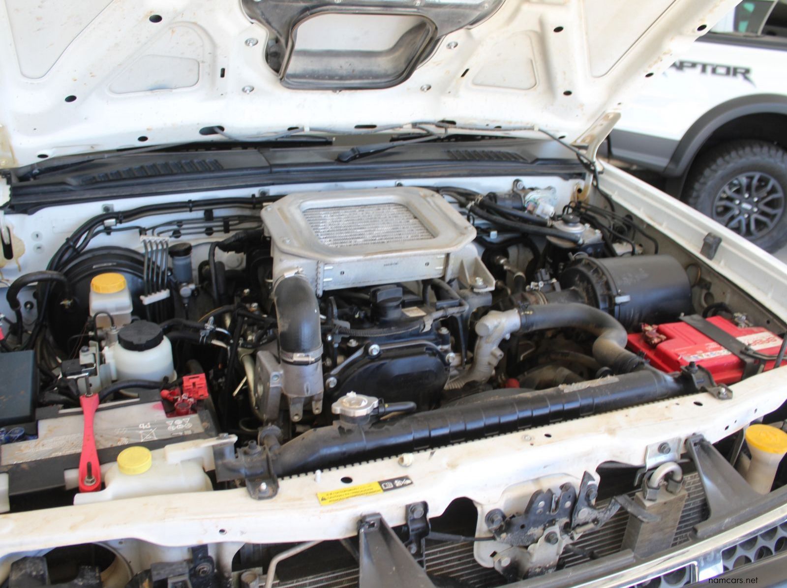 2020 Nissan NP300 2.5 TDI D cab 4x4 pictures