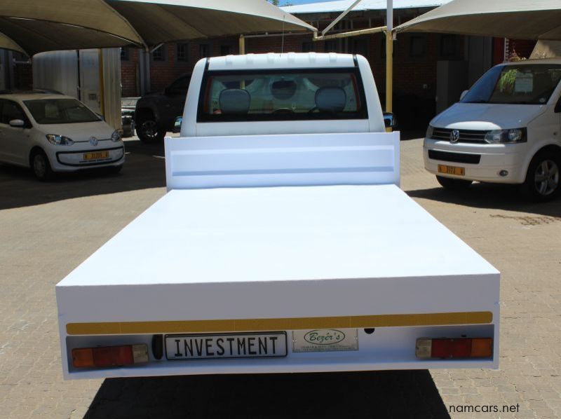 2015 Mahindra 2.2 Ginio pictures