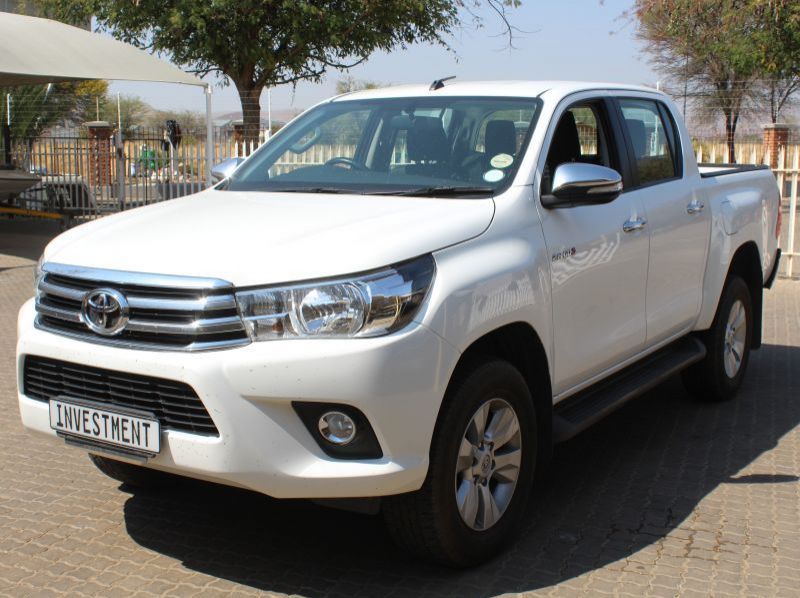 2017 Toyota HILUX 2.8GD6 D/C 4X4 Raider A/T pictures