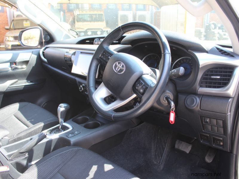 2017 Toyota HILUX 2.8GD6 D/C 4X4 Raider A/T pictures