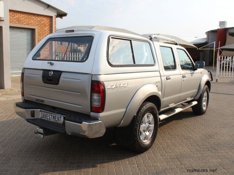 2016 Nissan NP300 2.5CDI D/C 4X4 pictures