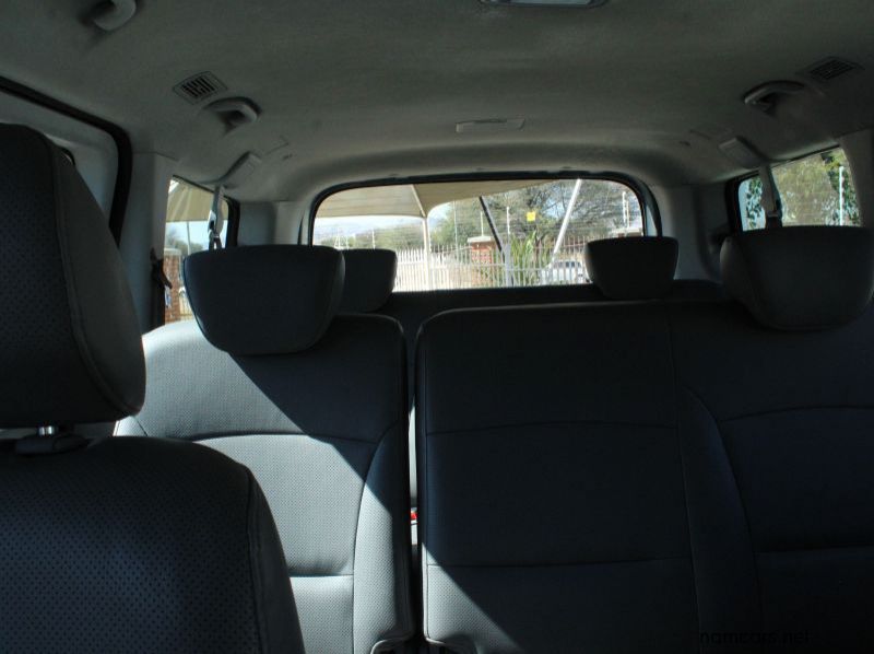 2015 Hyundai H1 2.5 Diesel pictures