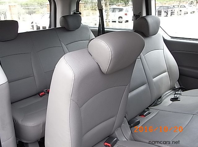 2015 Hyundai H1 2.5 Diesel pictures