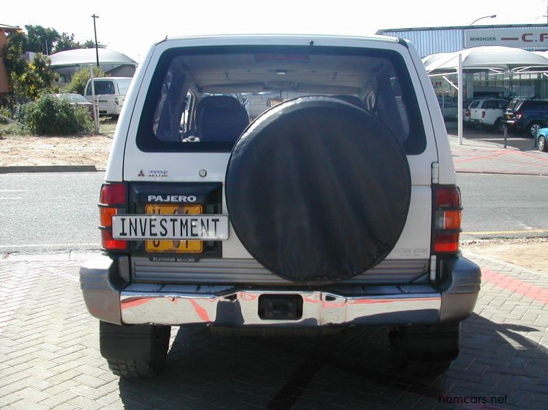 1992 Mitsubishi Pajero SWB pictures