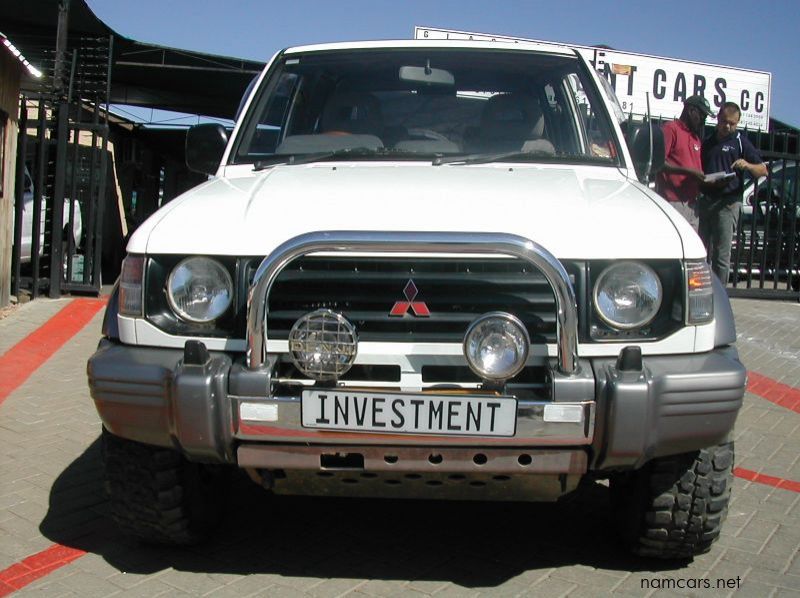 1992 Mitsubishi Pajero SWB pictures