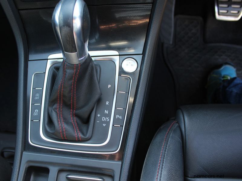 2015 Volkswagen GOLF VII 2.0T GTI DSG pictures