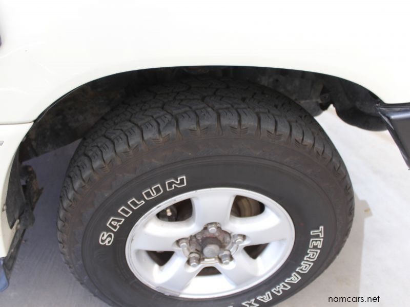 2002 Toyota 100 Series 4.2 TDI 24 Valve pictures