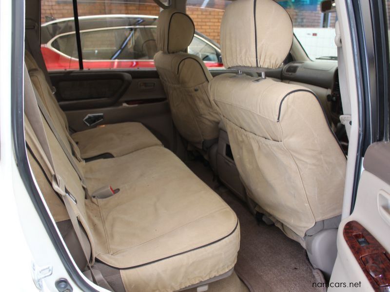 2002 Toyota 100 Series 4.2 TDI 24 Valve pictures
