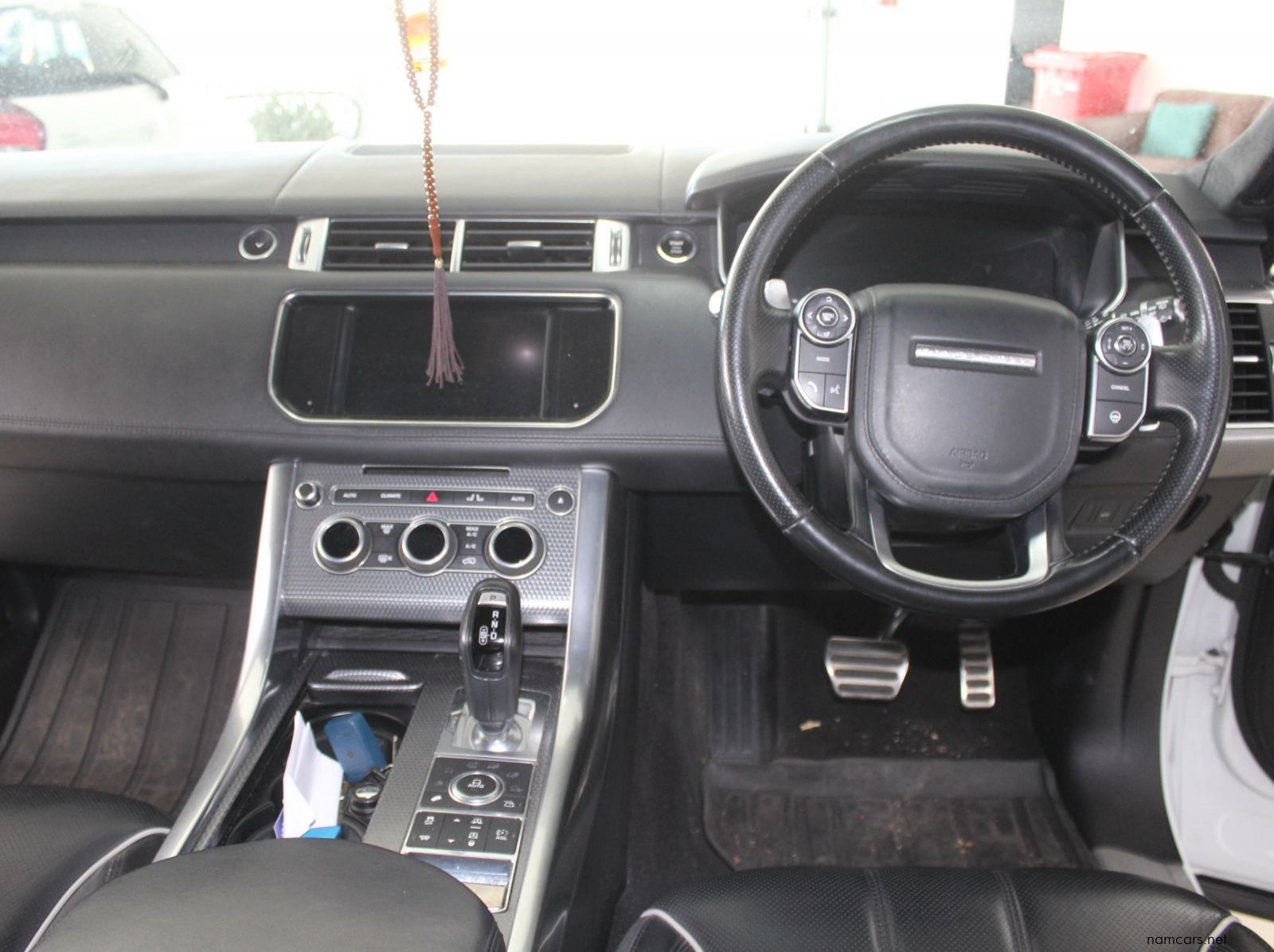 2018 Land Rover Range rover 5.0 SVR pictures