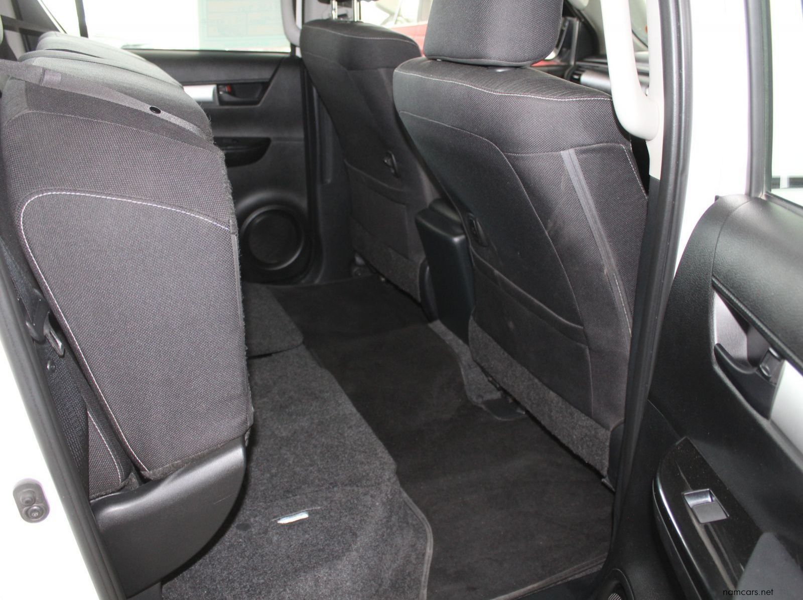 2024 Toyota Hilux 2.4 GD6 4x4 D cab pictures