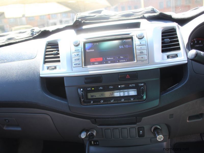 2012 Toyota HILUX 4.0 V6 A/T D/C 4X4 pictures