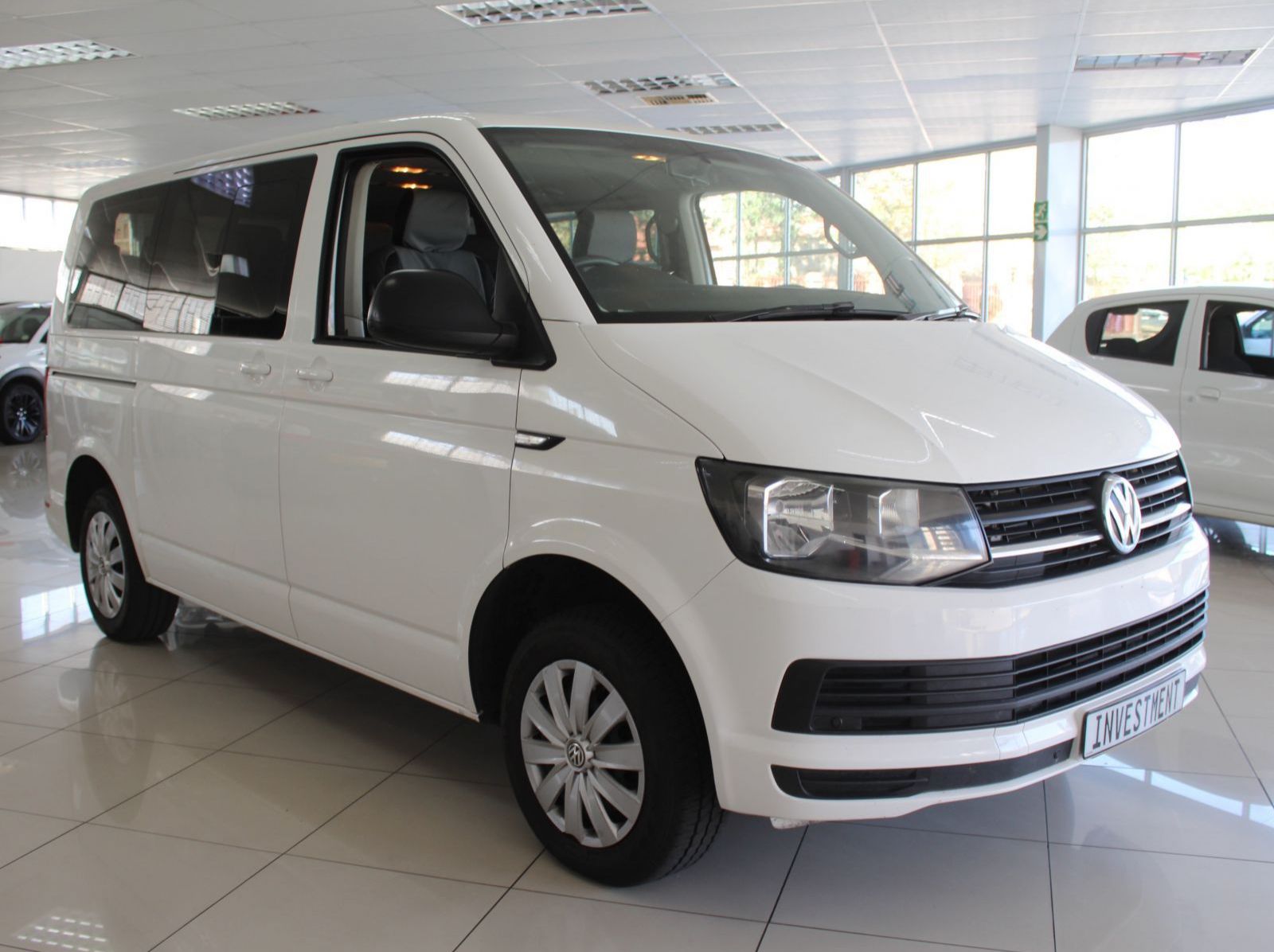 2017 Volkswagen Kombi 2.0 TDI Trend pictures