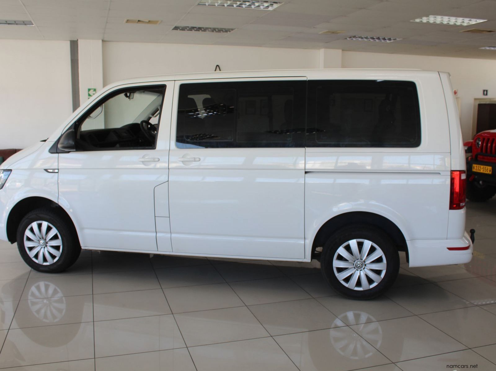 2017 Volkswagen Kombi 2.0 TDI Trend pictures