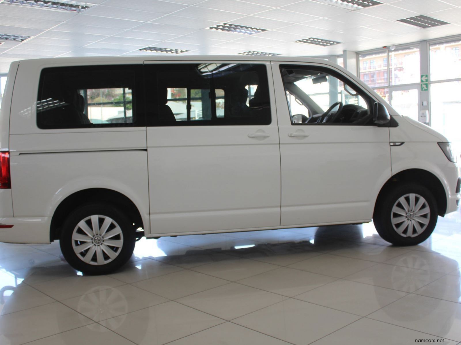 2017 Volkswagen Kombi 2.0 TDI Trend pictures