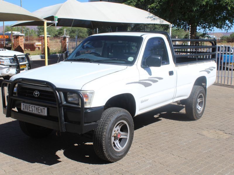 1994 Toyota Hilux 2.4 Diesel 4x4 S Cab pictures
