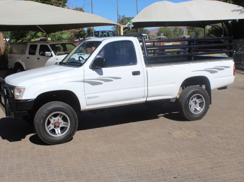 1994 Toyota Hilux 2.4 Diesel 4x4 S Cab pictures
