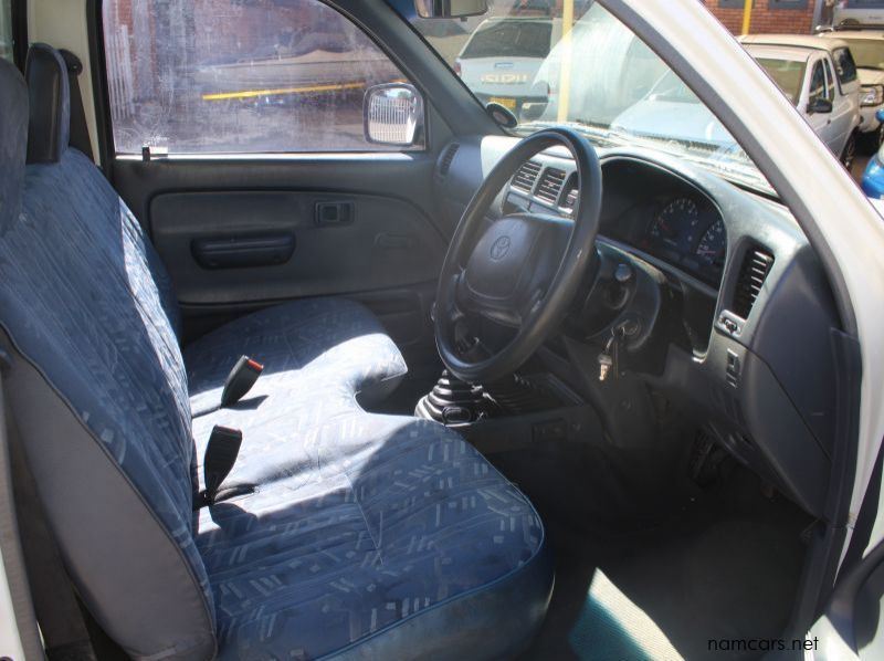 1994 Toyota Hilux 2.4 Diesel 4x4 S Cab pictures