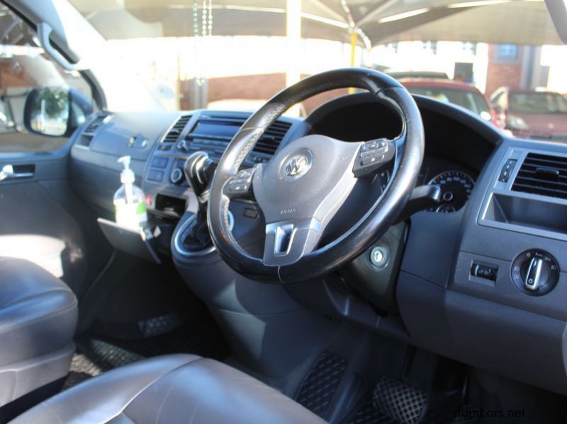 2012 Volkswagen KOMBI 2.0TDI DSG 4MOTION pictures