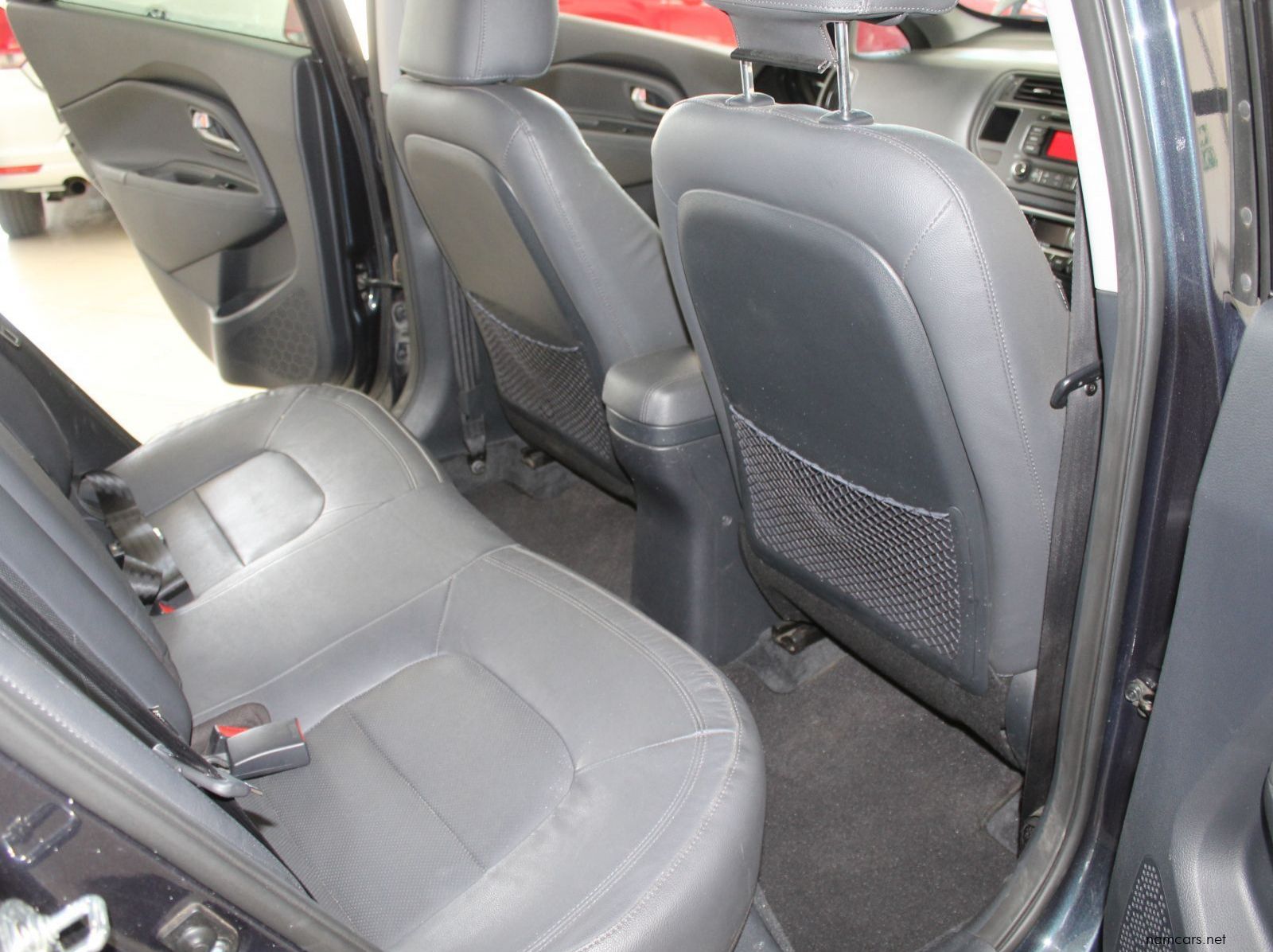 2015 Kia Rio 1.4i Tec pictures