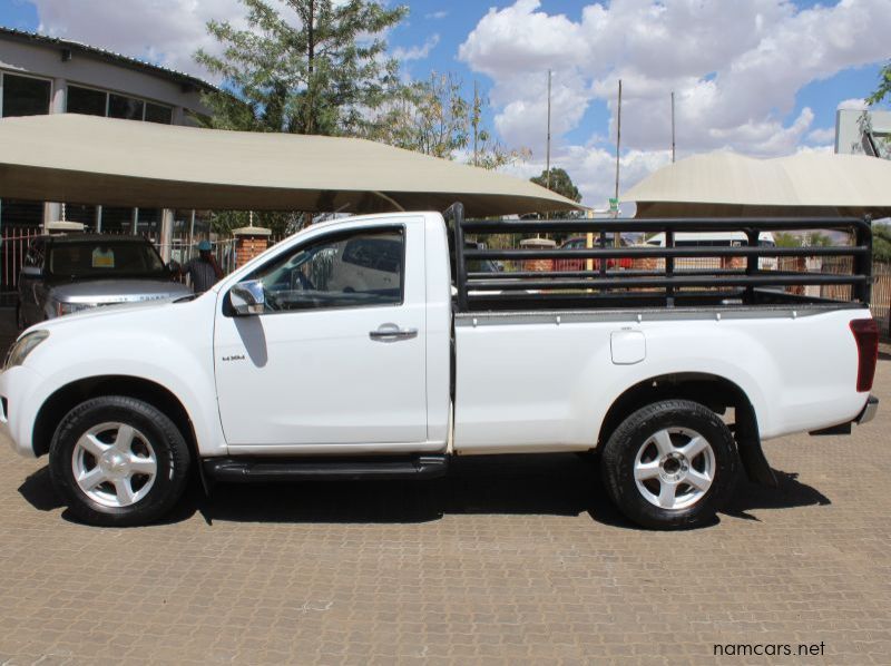 2016 Isuzu KB 300 D-TEC S/C 4X4 pictures