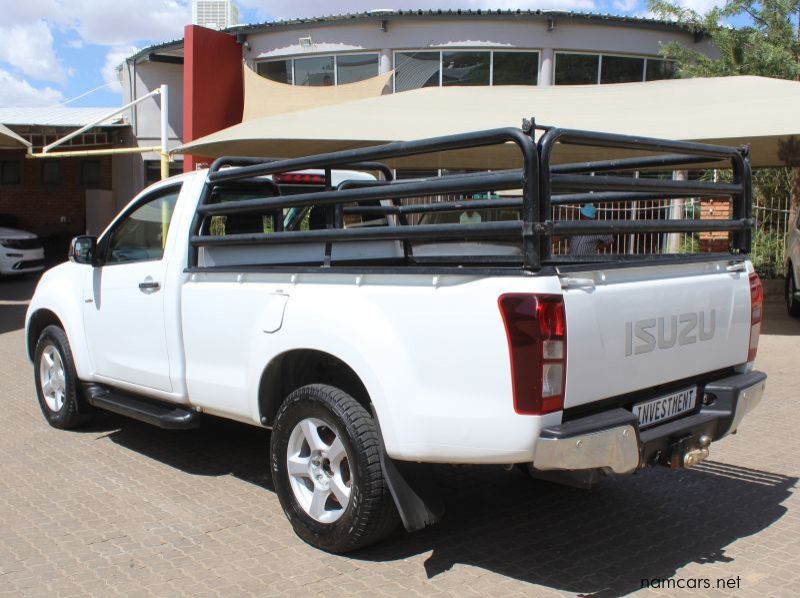 2016 Isuzu KB 300 D-TEC S/C 4X4 pictures