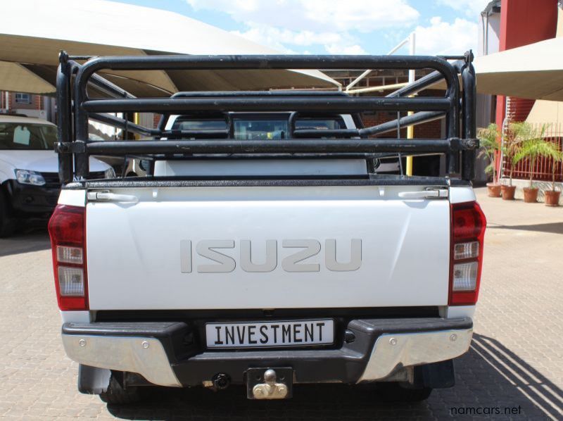 2016 Isuzu KB 300 D-TEC S/C 4X4 pictures