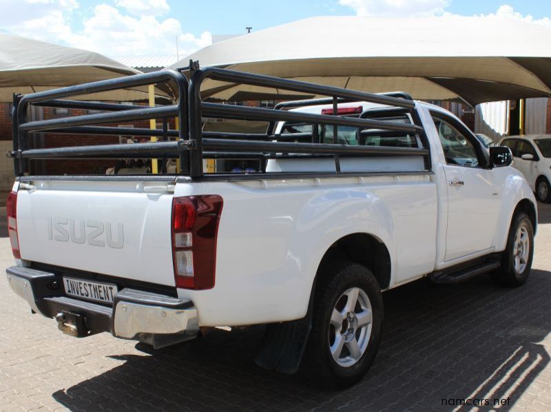 2016 Isuzu KB 300 D-TEC S/C 4X4 pictures