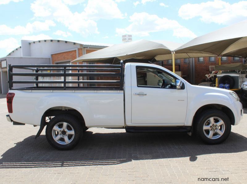 2016 Isuzu KB 300 D-TEC S/C 4X4 pictures