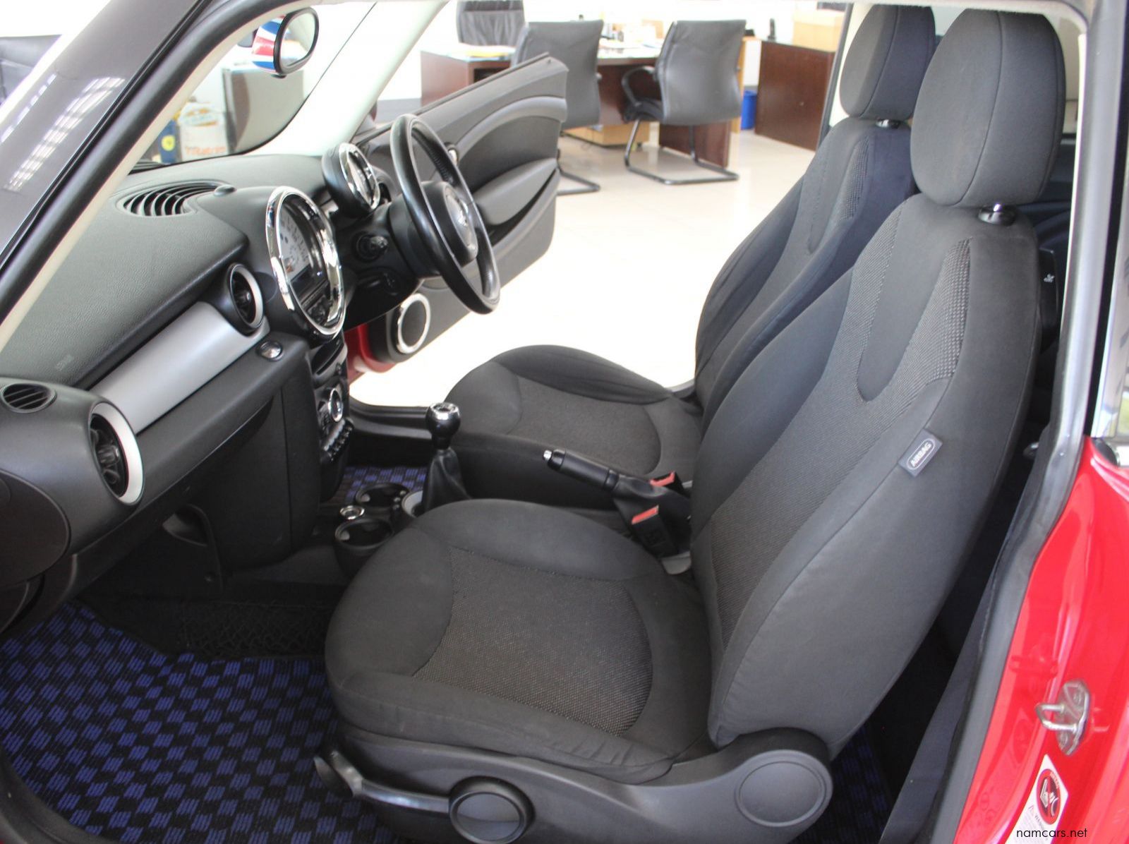 2011 Mini Cooper 1.6i pictures