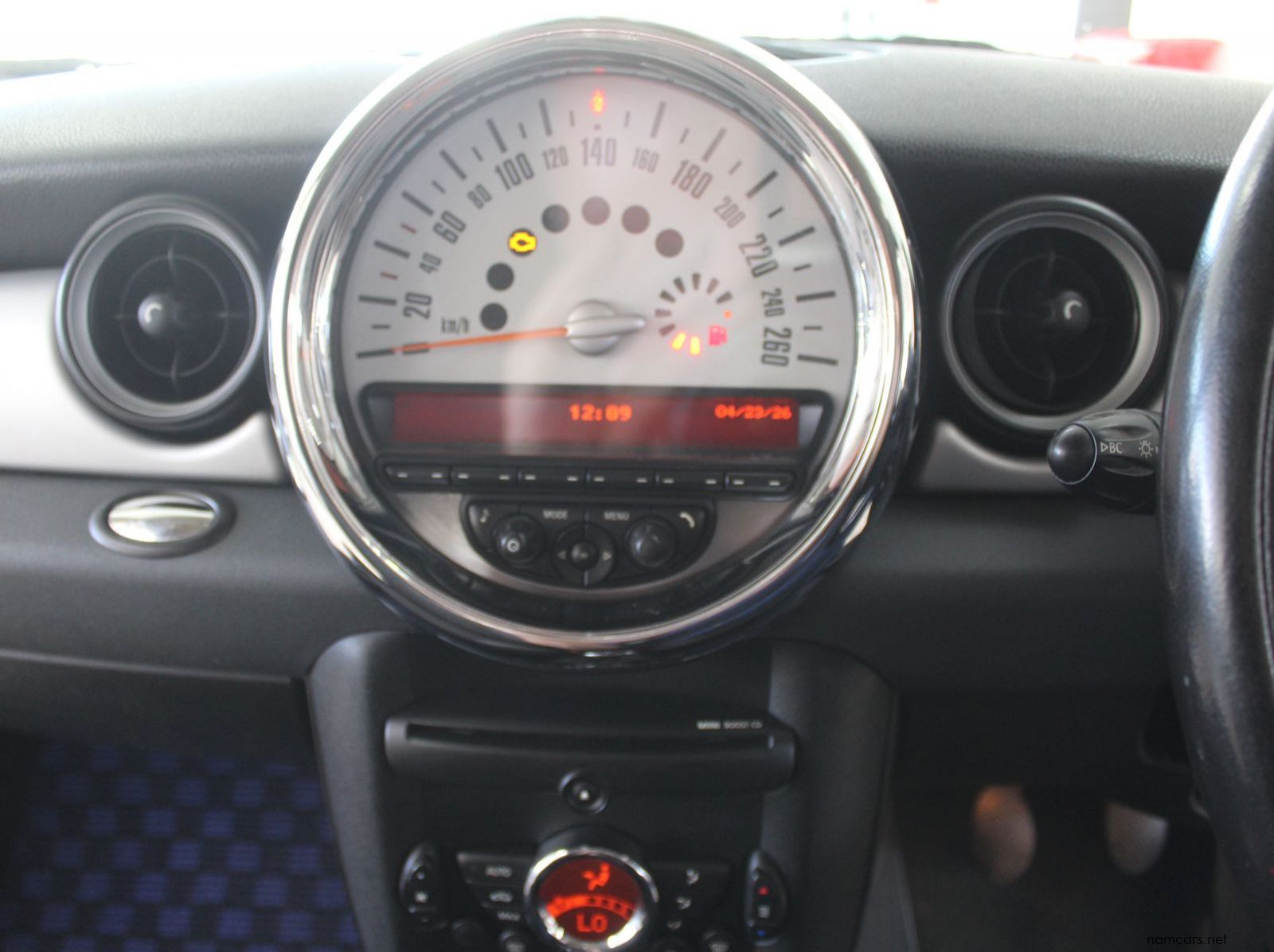 2011 Mini Cooper 1.6i pictures