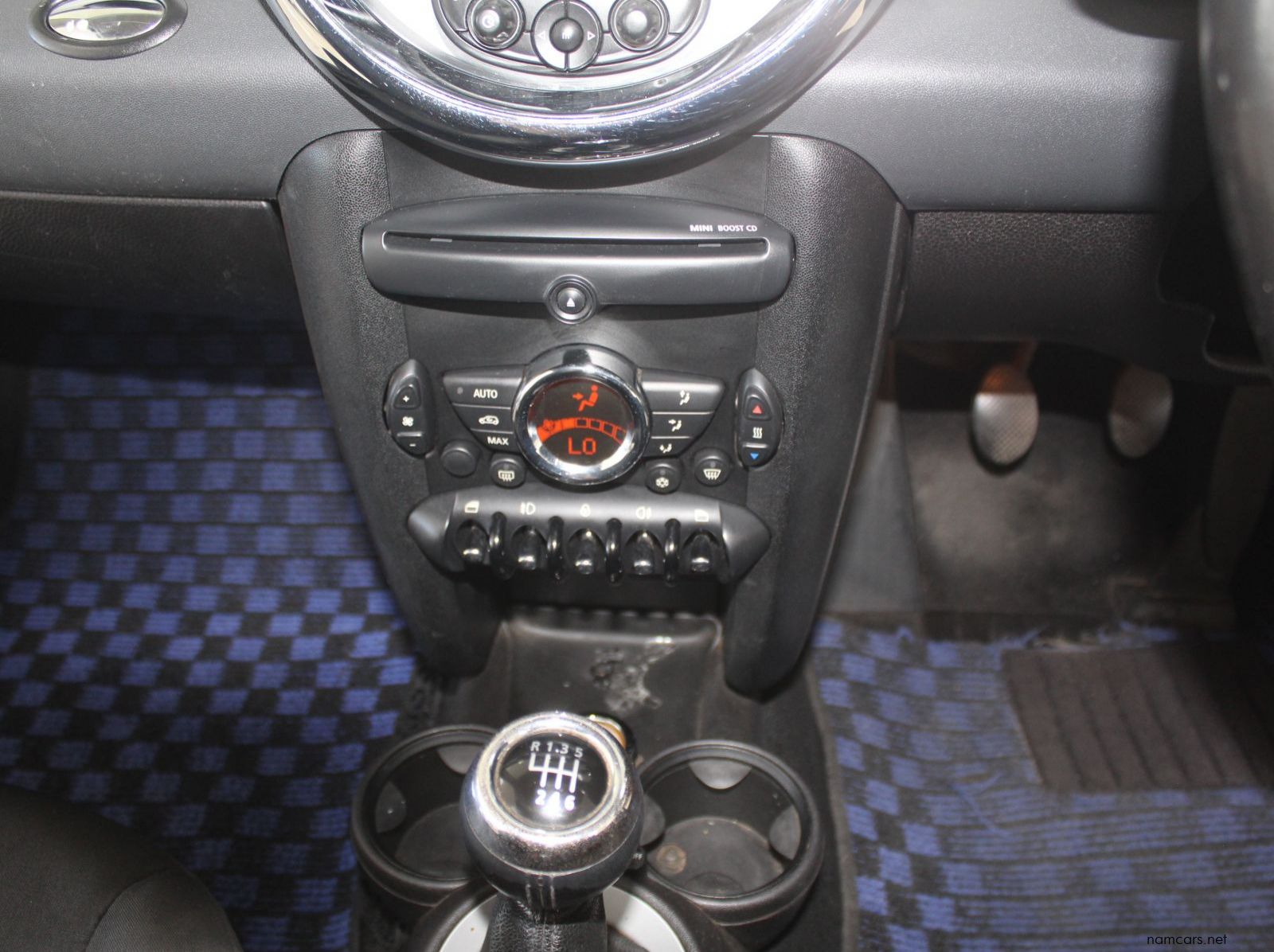 2011 Mini Cooper 1.6i pictures