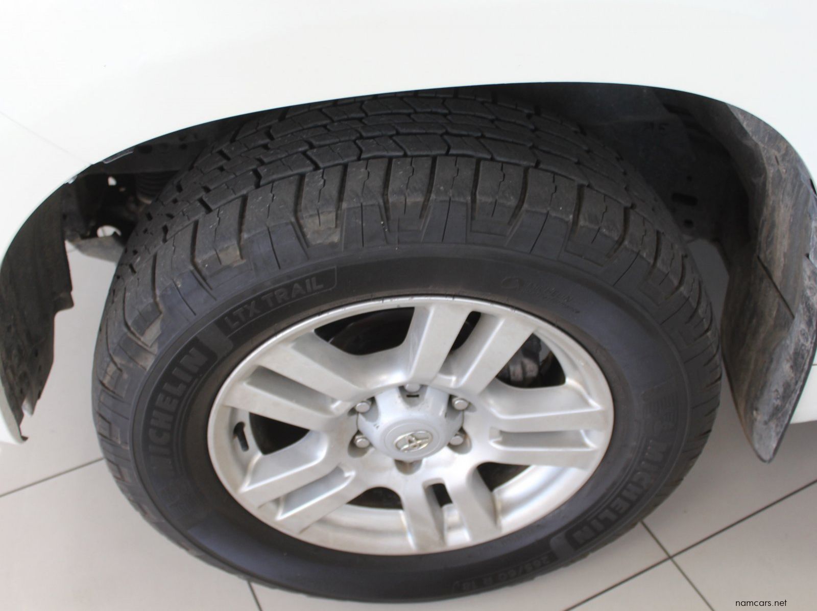 2011 Toyota Prado VX 4.0 pictures