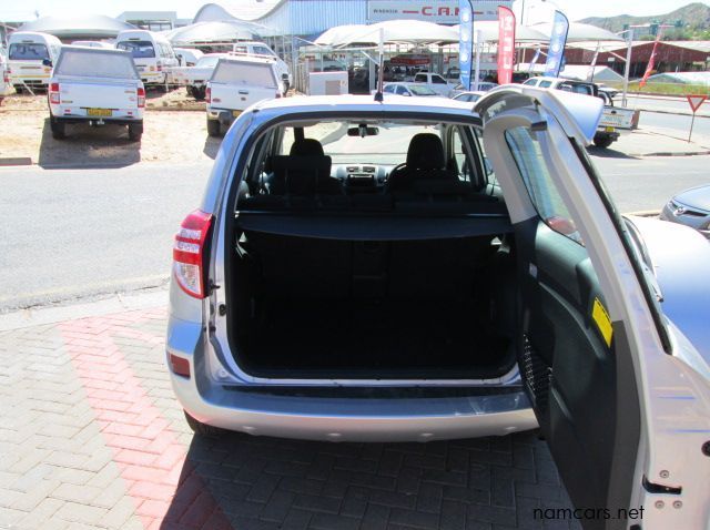 2010 Toyota Rav pictures