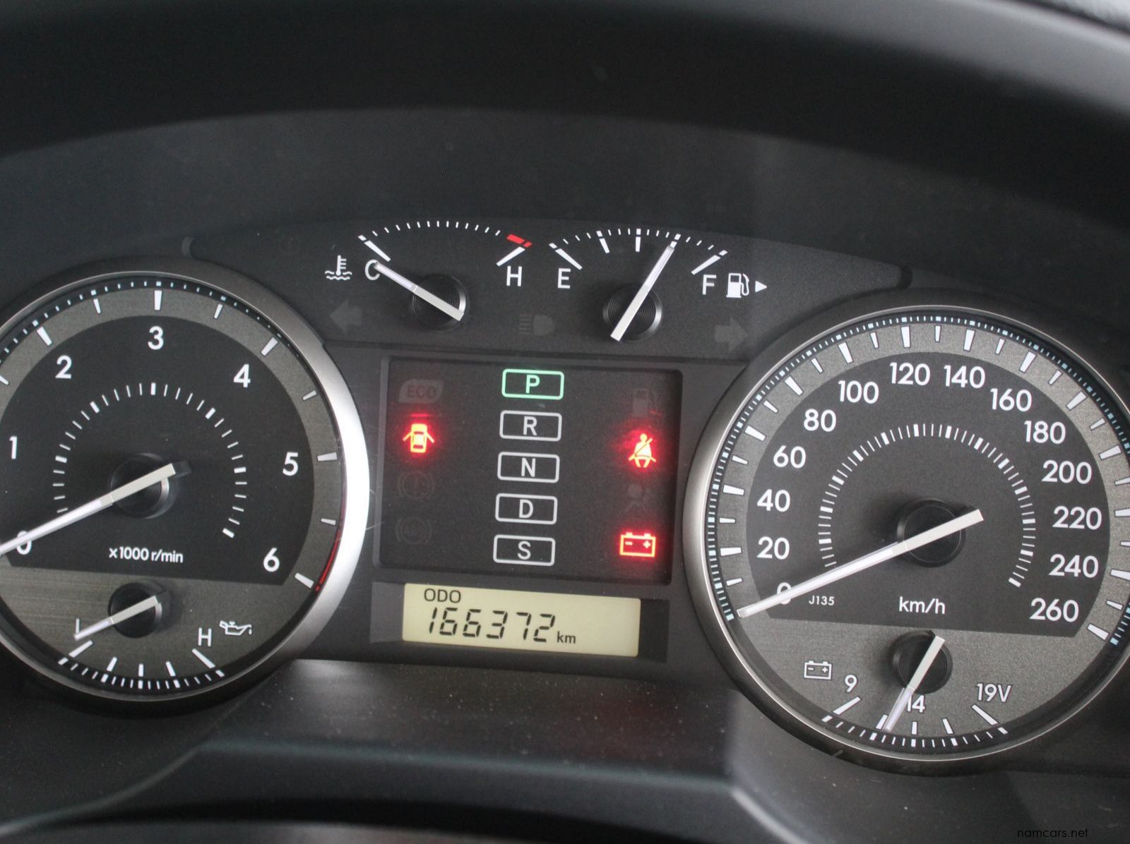 2016 Toyota GX-R 200 Series Land cruiser V8 pictures