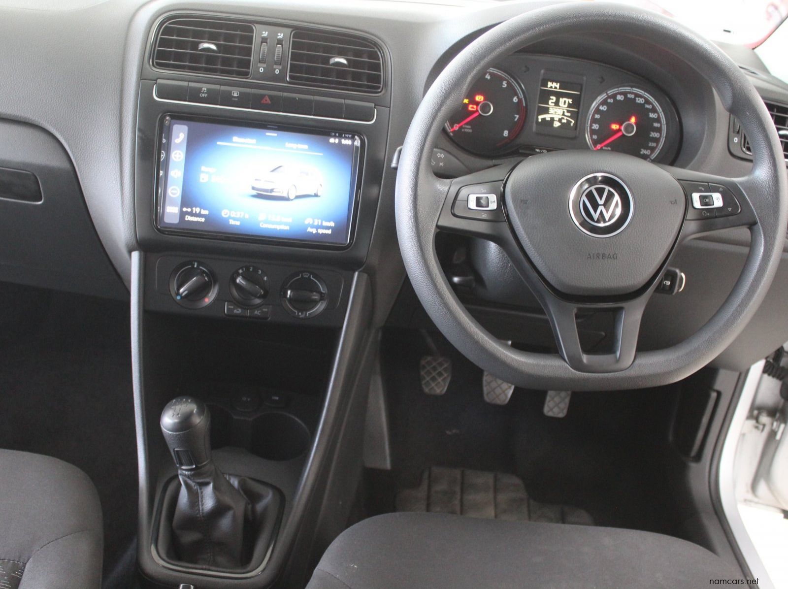 2025 Volkswagen Polo Vivo 1.4i pictures